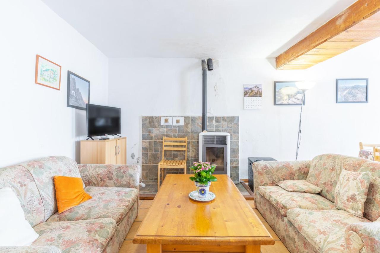 Casa Serrella - Abdet Confrides Luaran gambar