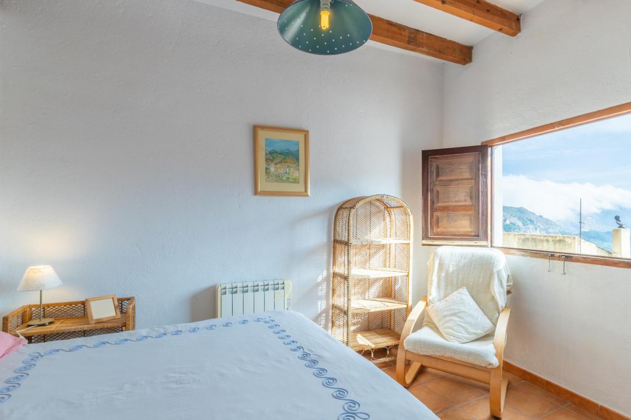 Casa Serrella - Abdet Confrides Luaran gambar