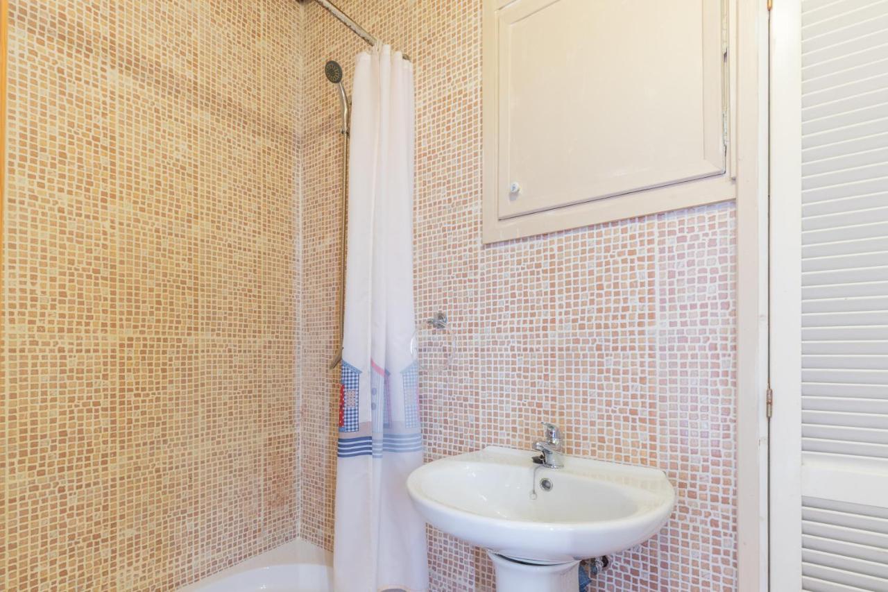 Casa Serrella - Abdet Confrides Luaran gambar