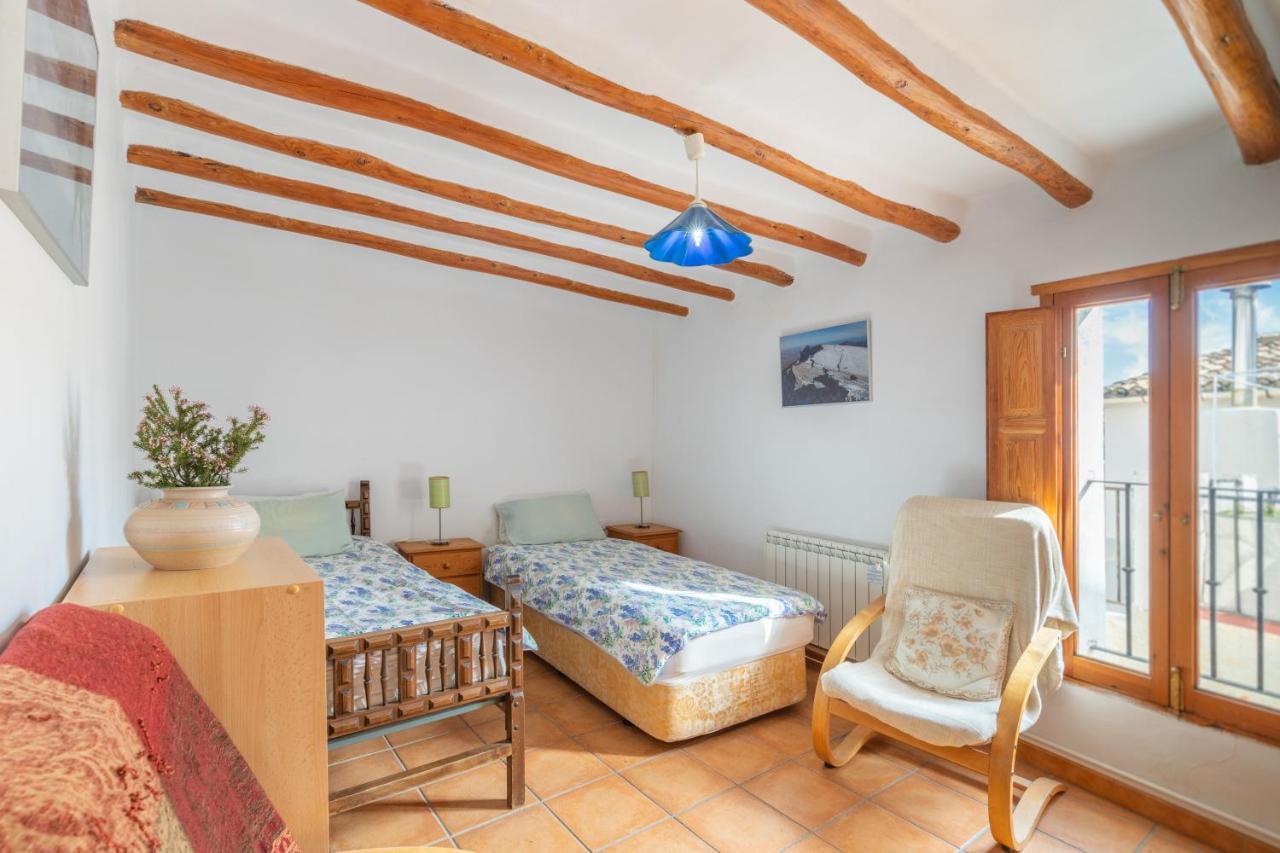 Casa Serrella - Abdet Confrides Luaran gambar